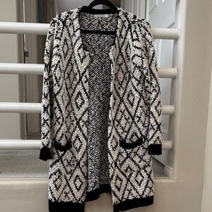 Solitaire Black & Cream Open-Front Diamond Knit Cardigan